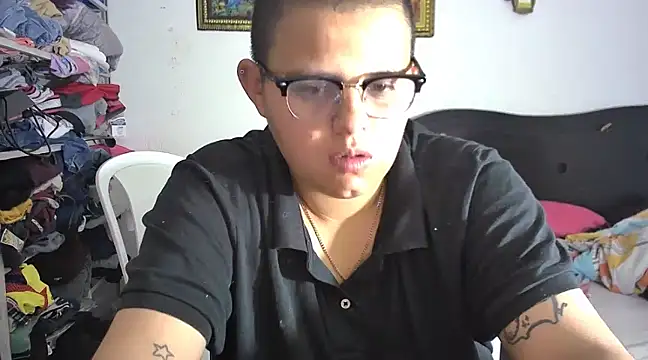 Snapshot of tatsumi_nao chatting on February 2025 10:39:02 AM tatsumi nao online show from February 2025 10:39:02 AM