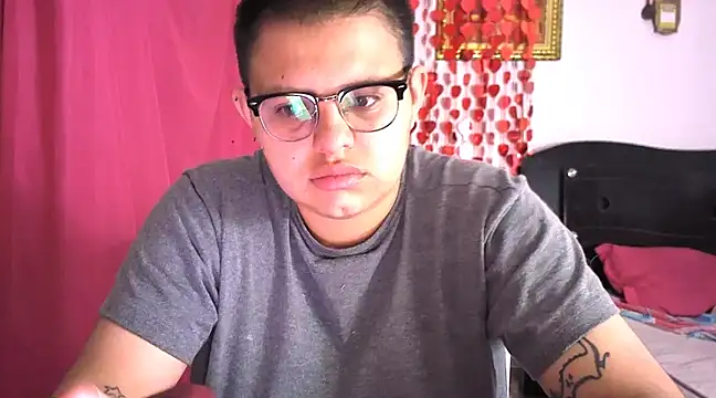 Snapshot of tatsumi_nao chatting on February 2025 05:50:01 PM tatsumi nao online show from February 2025 05:50:01 PM