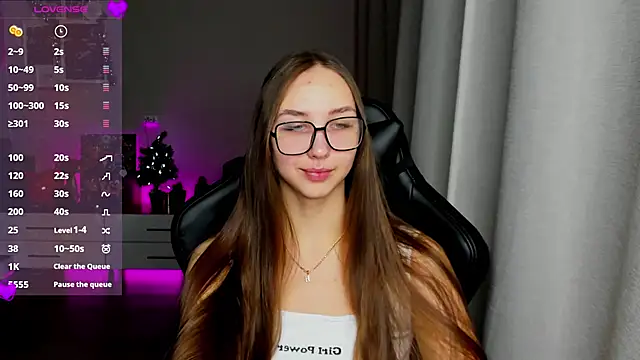 Sm0ly online show from December 2024 02:08:02 AM