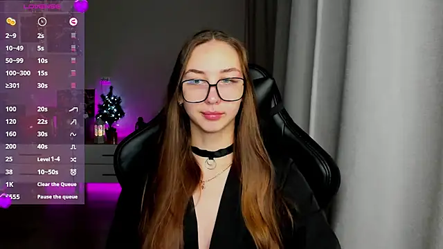 Sm0ly online show from January 2025 01:32:01 AM