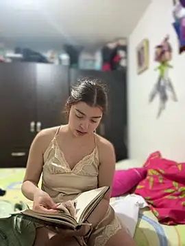 Cloew Marz online show from March 2026 03:39:02 PM