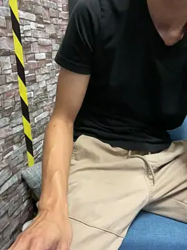 Snapshot of zeck80 chatting on January 2025 05:52:02 PM zeck80 online show from January 2025 05:52:02 PM