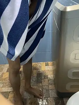 Snapshot of zeck80 chatting on October 2025 01:47:02 AM zeck80 online show from October 2025 01:47:02 AM