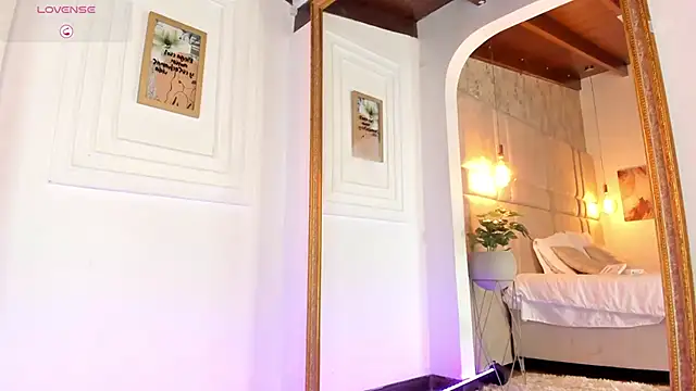 AlessiaLondon online show from March 2025 06:46:01 AM