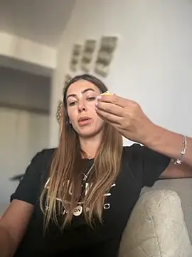 RaquelleDevon online show from September 2025 12:49:02 PM