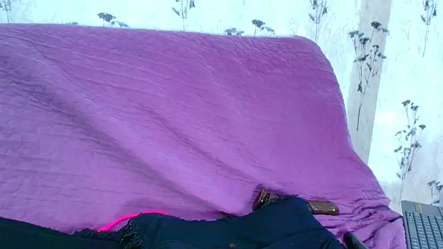 Snapshot of Mia_candy_0 chatting on February 2025 03:10:01 PM Mia candy 0 online show from February 2025 03:10:01 PM