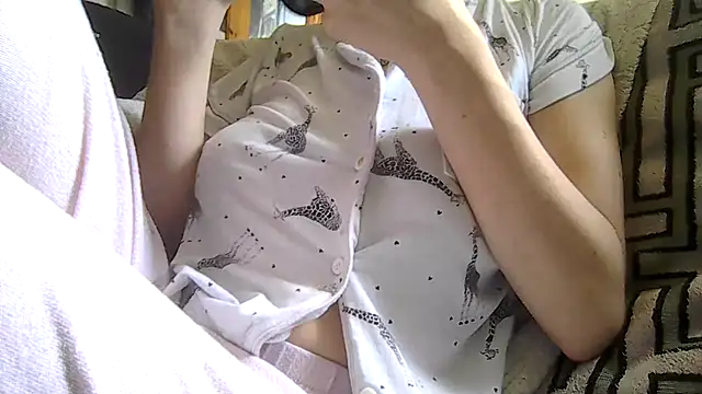 indie-rayne online show from June 2026 11:44:01 AM