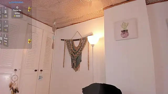 anaruiz  online show from January 2025 03:26:01 PM