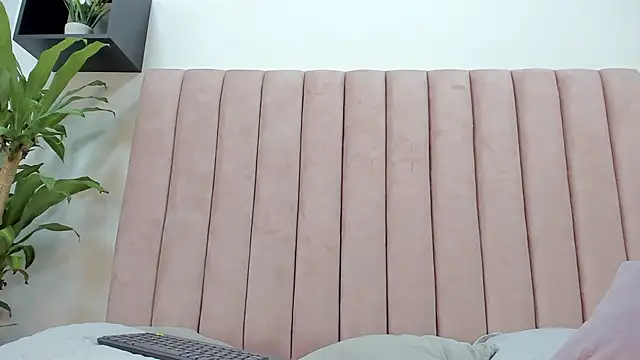 camila  herrera online show from February 2025 09:11:01 AM