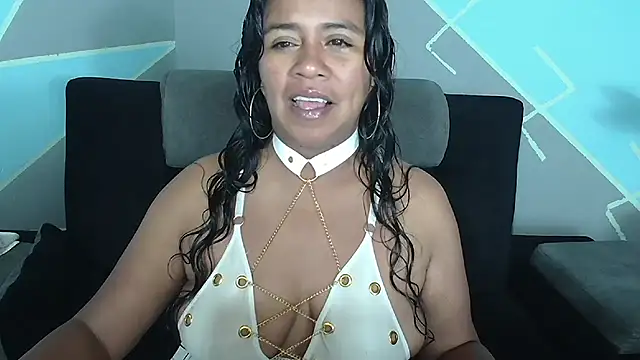 Snapshot of saggil23 chatting on October 2025 11:05:02 PM saggil23 online show from October 2025 11:05:02 PM