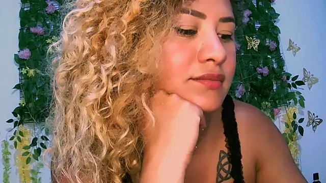 Crysrus online show from January 2025 02:50:02 AM