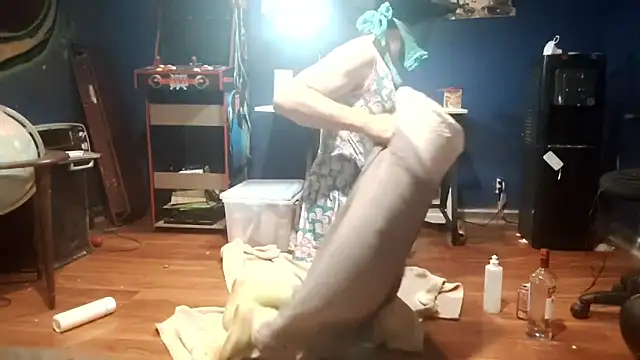 BJSchlect online show from February 2025 03:45:02 AM