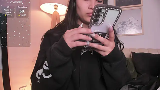 lara madisson online show from March 2025 06:21:01 AM