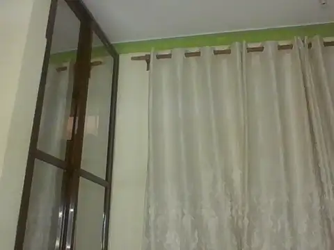 Apple bitch online show from October 2025 05:16:01 AM