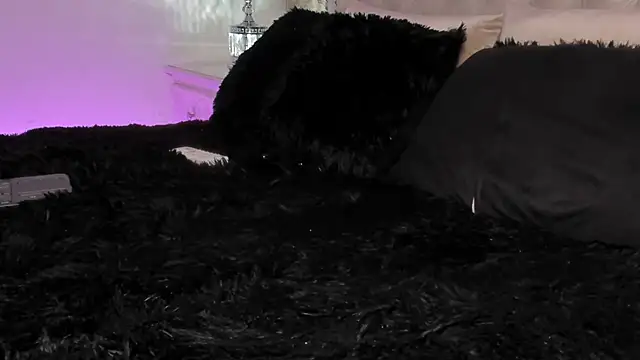 Snapshot of Kev_jenner chatting on February 2025 02:06:01 AM Kev jenner online show from February 2025 02:06:01 AM