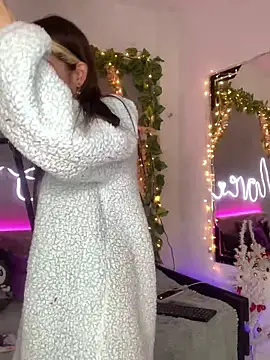 YouliteSllut2 online show from December 2024 02:22:02 PM