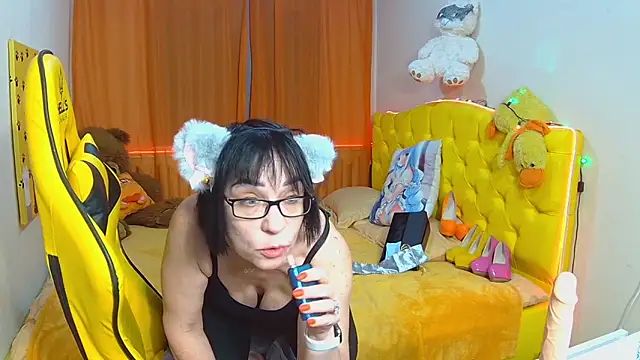 SandraHormas online show from February 2025 05:09:01 PM