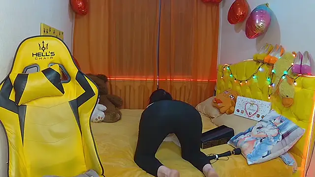 SandraHormas online show from March 2025 02:12:01 PM