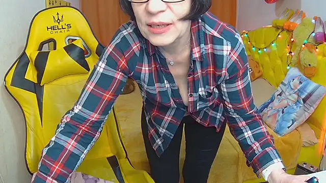 SandraHormas online show from March 2025 05:18:02 PM