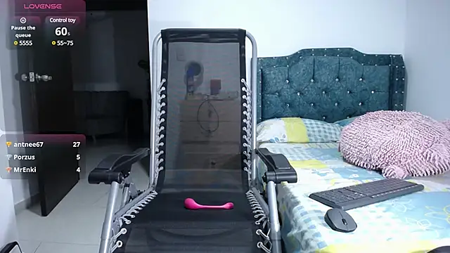 sofiamature01 online show from January 2025 03:55:02 AM