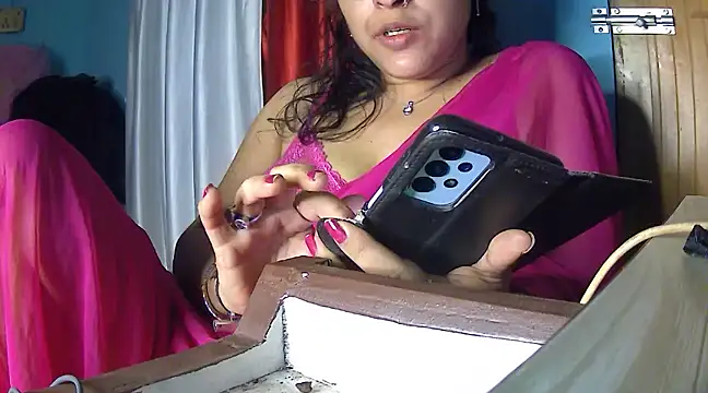 LOVERIAKOL online show from January 2025 07:35:01 PM