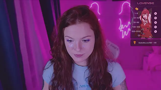 Snapshot of Elsie_Ginger chatting on December 2024 09:35:01 PM Elsie Ginger online show from December 2024 09:35:01 PM