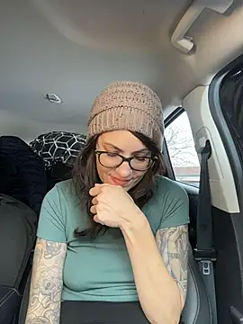 BeautifulMesss online show from February 2026 04:03:02 PM