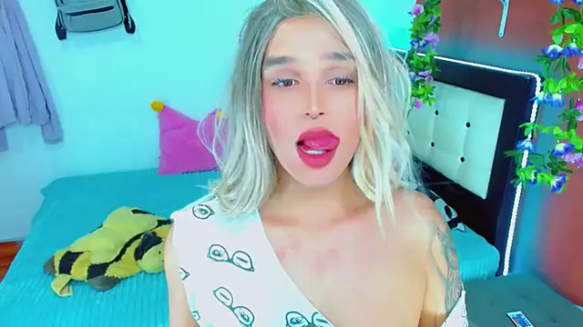 TaylorMon online show from December 2025 07:53:02 PM