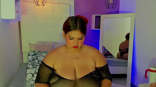 Alanna hot3 online show from April 2026 07:52:02 PM