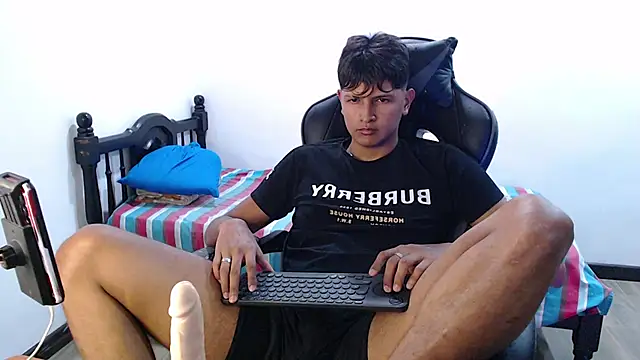 alex 245711 online show from November 2025 07:35:01 PM