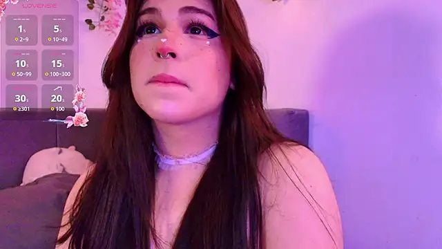 Snapshot of Yuri_Stars chatting on February 2026 09:22:01 PM Yuri Stars online show from February 2026 09:22:01 PM