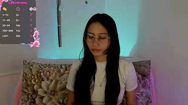 NayeCloud online show from February 2026 04:02:01 AM