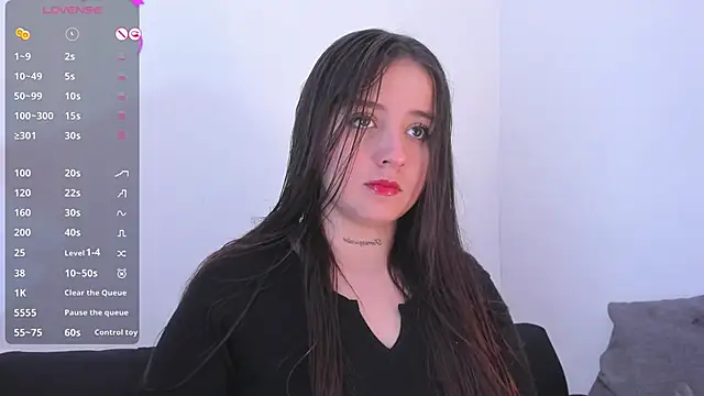Sabrina Lennox online show from June 2026 06:35:02 PM