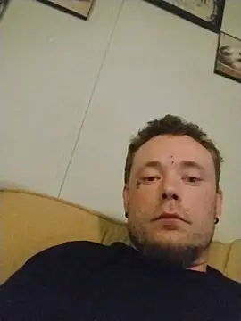 dadyyD95 online show from March 2026 08:31:01 AM