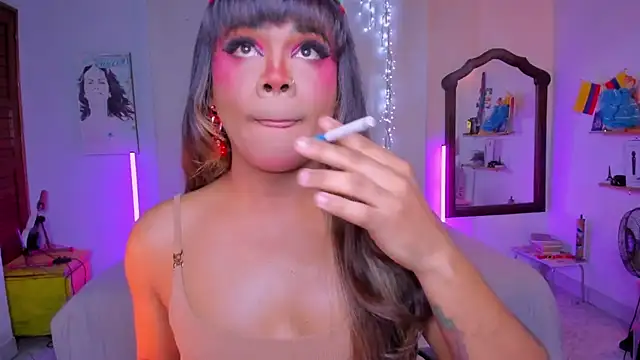 CuteRomi online show from November 2025 04:55:01 AM