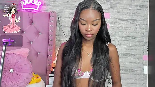 Snapshot of ShanelWest chatting on January 2025 01:25:02 PM ShanelWest online show from January 2025 01:25:02 PM