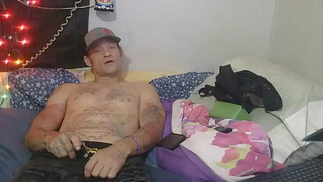 TheOneYouLove69 online show from October 2025 06:44:02 AM