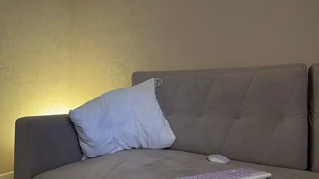 weshycouple online show from April 2026 03:02:01 AM