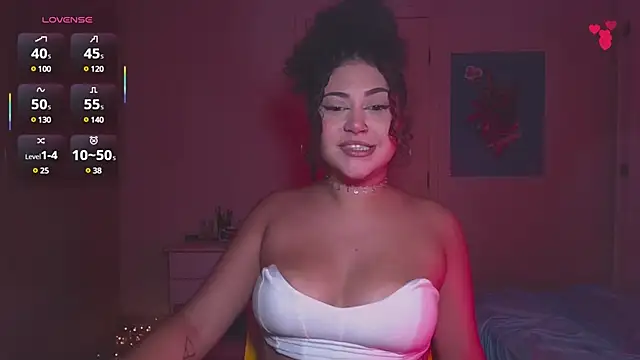 Snapshot of ann4montez_ chatting on February 2025 03:43:02 AM ann4montez  online show from February 2025 03:43:02 AM