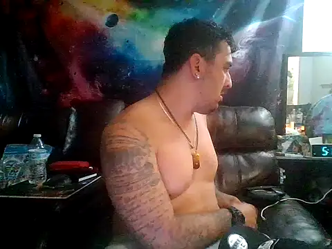 Snapshot of Antoniothedon chatting on April 2026 12:18:01 PM Antoniothedon online show from April 2026 12:18:01 PM