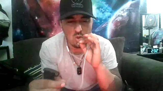 Snapshot of Antoniothedon chatting on April 2026 09:35:01 PM Antoniothedon online show from April 2026 09:35:01 PM