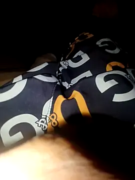 negosaliente online show from November 2025 06:34:01 AM