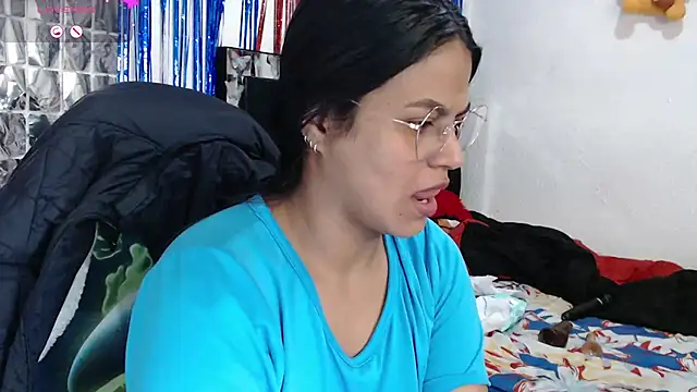 SweetAlmaa online show from September 2025 12:49:02 PM