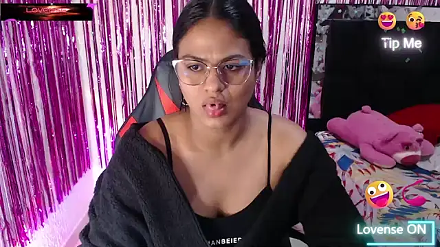 SweetAlmaa online show from July 2026 09:44:02 AM