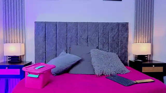 Ema Stone65 online show from October 2025 10:30:02 PM