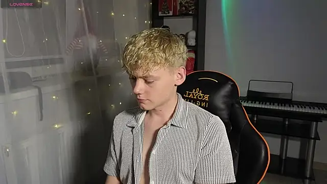 Keytaro online show from March 2025 05:29:01 PM