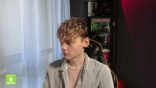 Keytaro online show from October 2025 11:55:01 AM