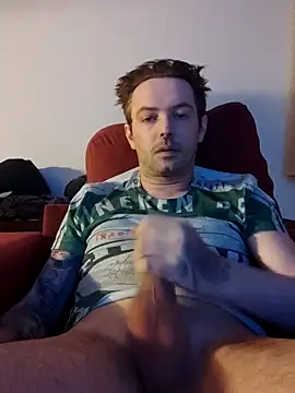 istiaqua90 online show from February 2025 10:39:01 PM