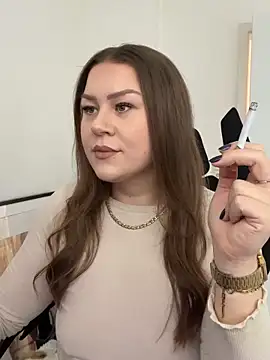 Snapshot of Fancy-Francy chatting on December 2025 01:42:01 PM Fancy-Francy online show from December 2025 01:42:01 PM