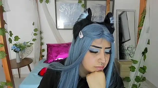 lussyevans24 online show from February 2025 10:34:01 AM